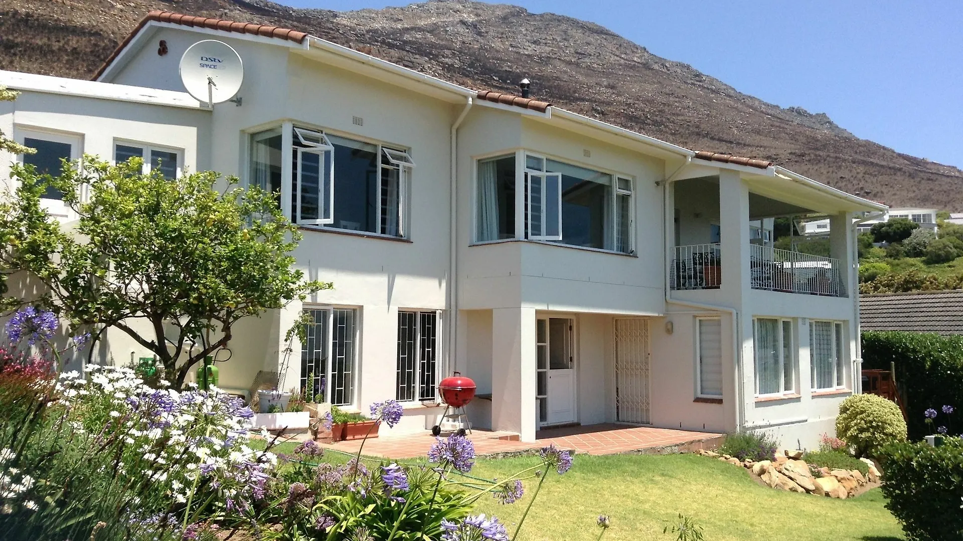 Restio Garden Studio Apartment Simon's Town