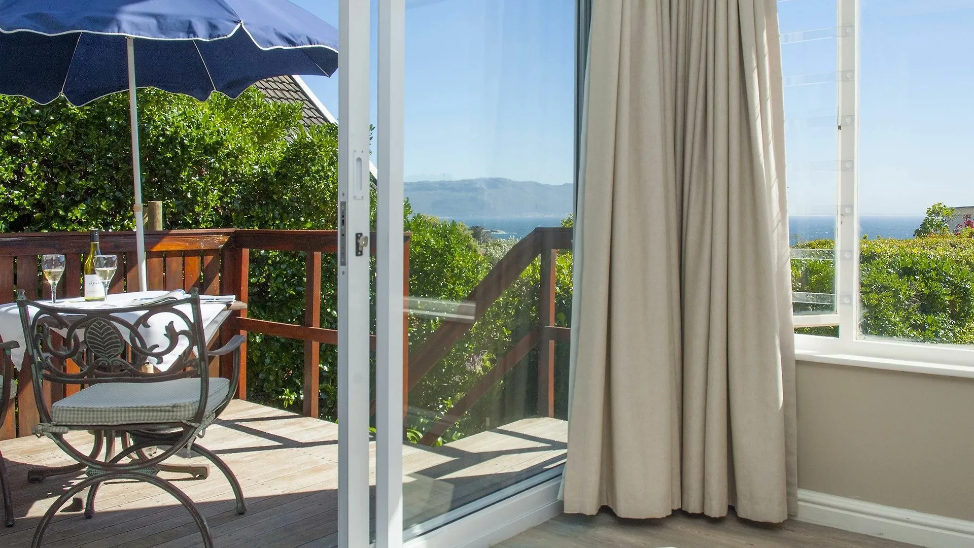 Restio Garden Studio Apartment Simon's Town